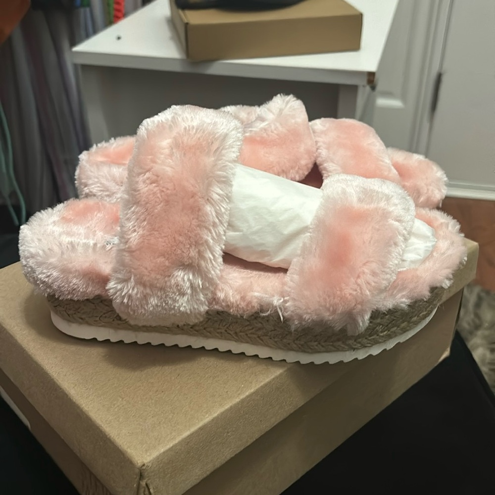 Steve Madden Fur Wedge Sandal